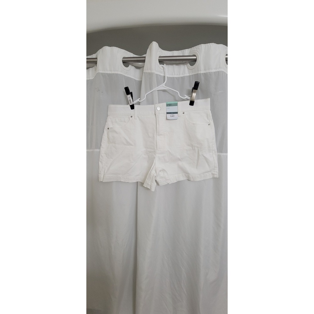 Terra & Sky Womens' A-Line Demin White 5" Inseam Short Size 20W